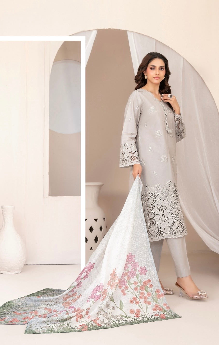 Tawakkal nazifa noor-e-Ivory (stitched)